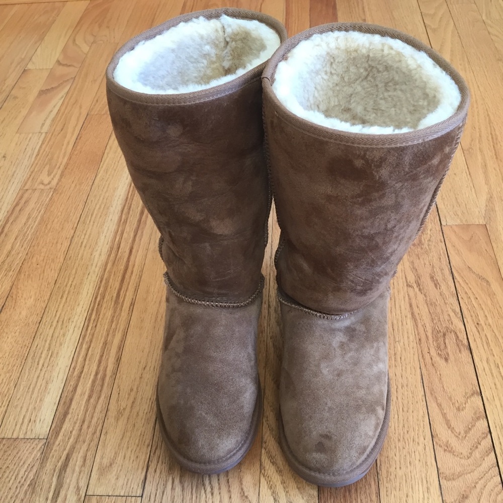 EMU Australia Sheepskin Boots Size 9